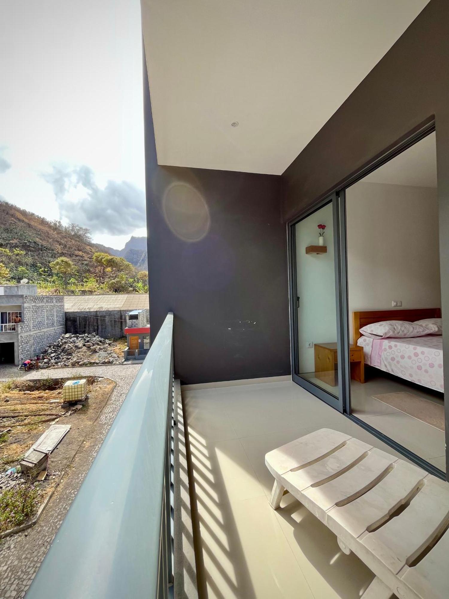 Luz D'Sol - Residencial Familiar Hotel Pombas Ngoại thất bức ảnh